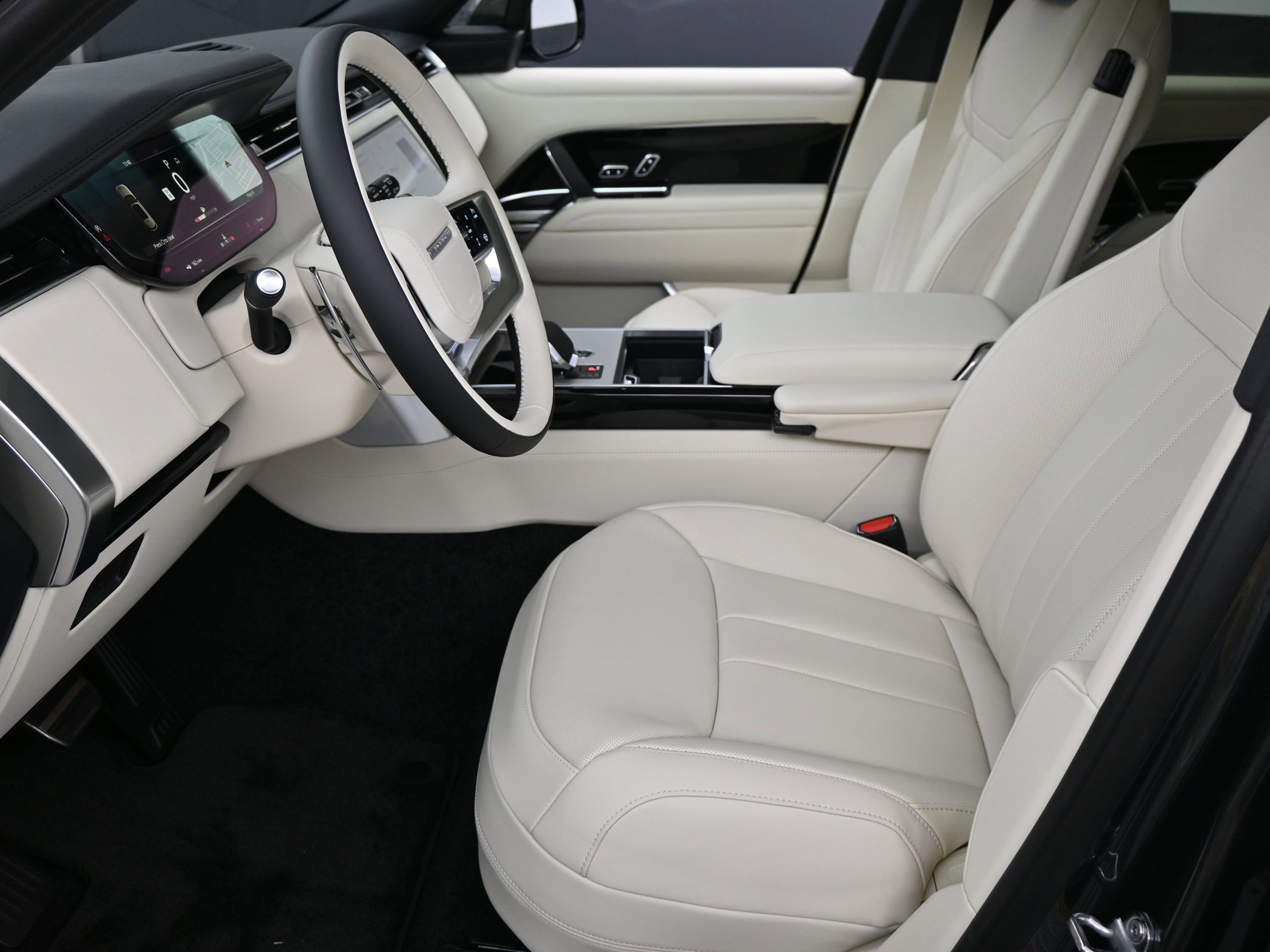 New 2025 Land Rover Range Rover SE image 5
