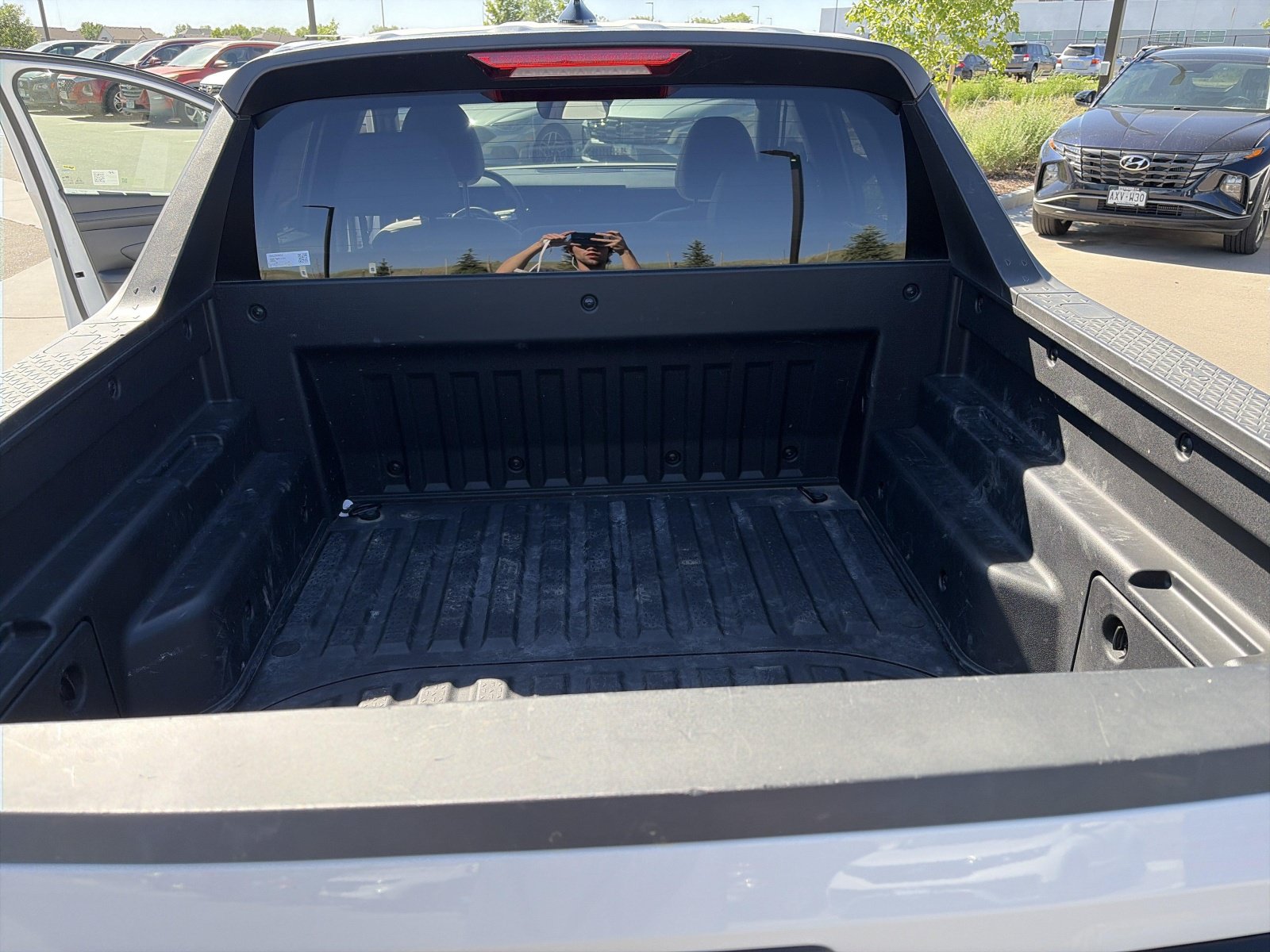 Certified 2025 Hyundai Santa Cruz SE AWD/4WD image 50