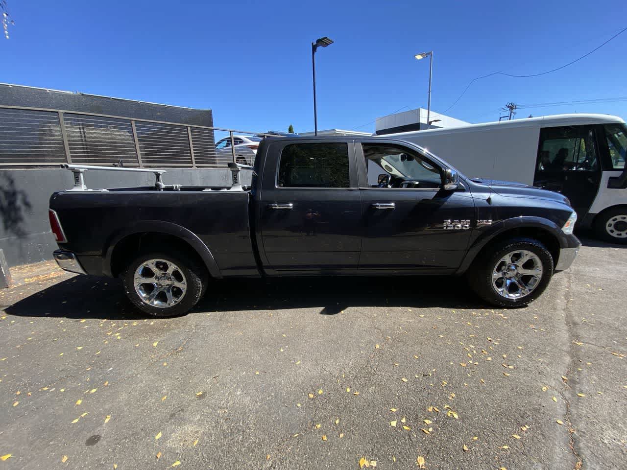 Used 2014 RAM 1500 Laramie w/ Convenience Group AWD/4WD image 7