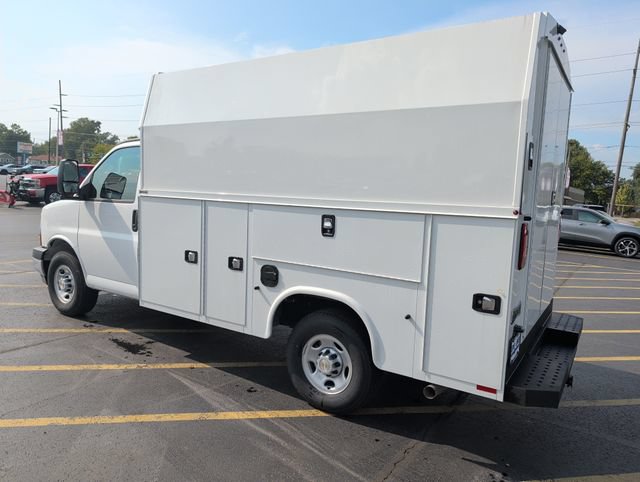 New 2026 Chevrolet Express 3500 w/ Power Convenience Package RWD image 4