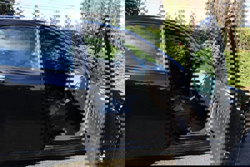 Used 2010 Ford Focus SEL image 14