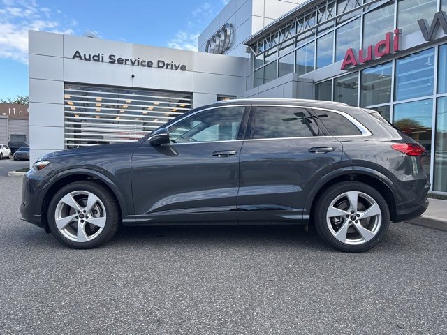 New 2025 Audi Q5 Prestige image 2