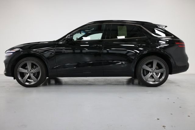 Used 2024 Genesis GV70 3.5T Sport w/ Sport Prestige Package image 8