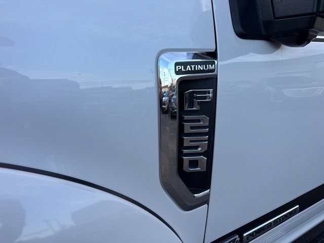 Used 2018 Ford F250 Platinum w/ Platinum Ultimate Package AWD/4WD image 13
