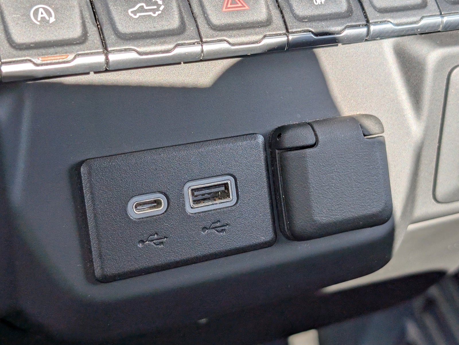 Used 2022 Chevrolet Silverado 1500 W/T image 15