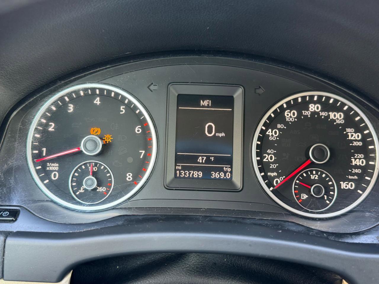 Used 2016 Volkswagen Tiguan S image 37