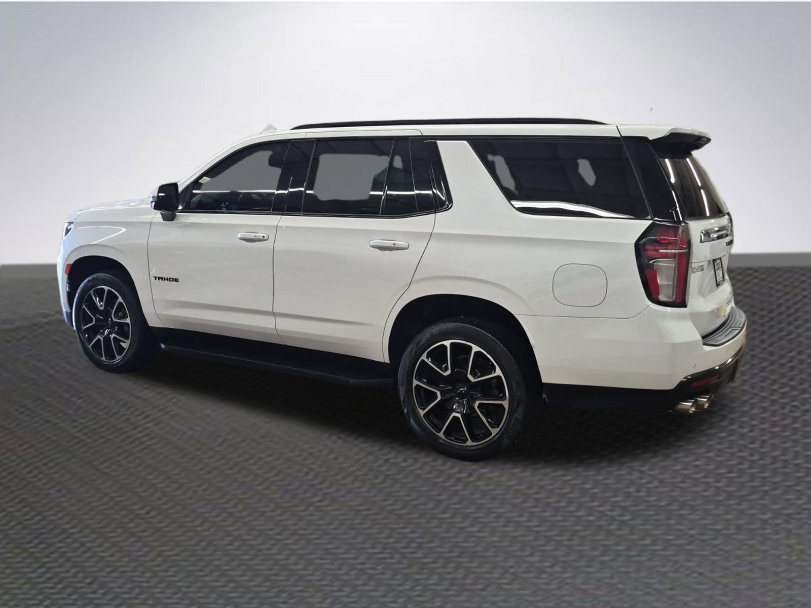 Used 2022 Chevrolet Tahoe RST w/ Sport Performance Package RWD image 5