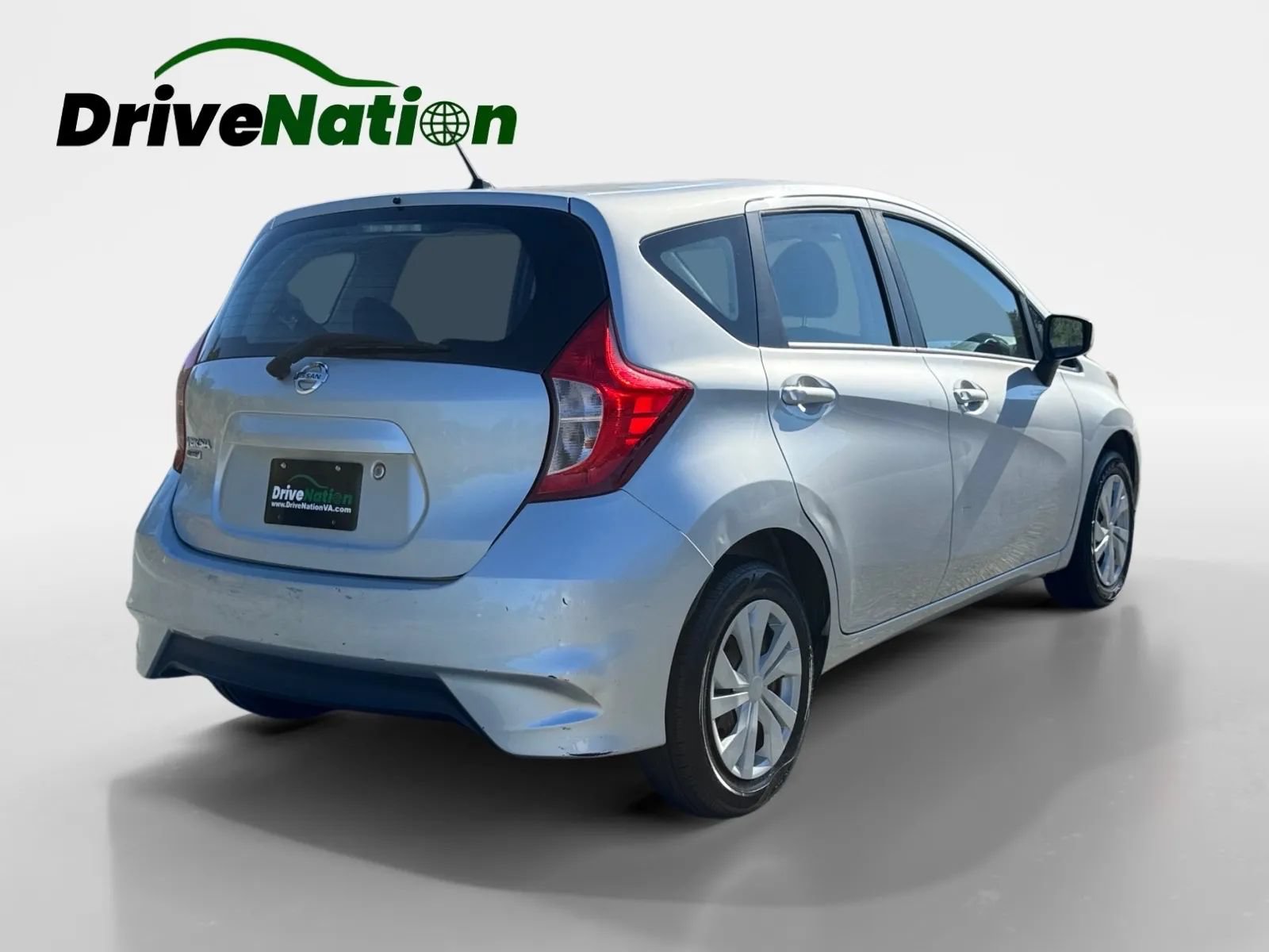 Used 2018 Nissan Versa Note S FWD image 5