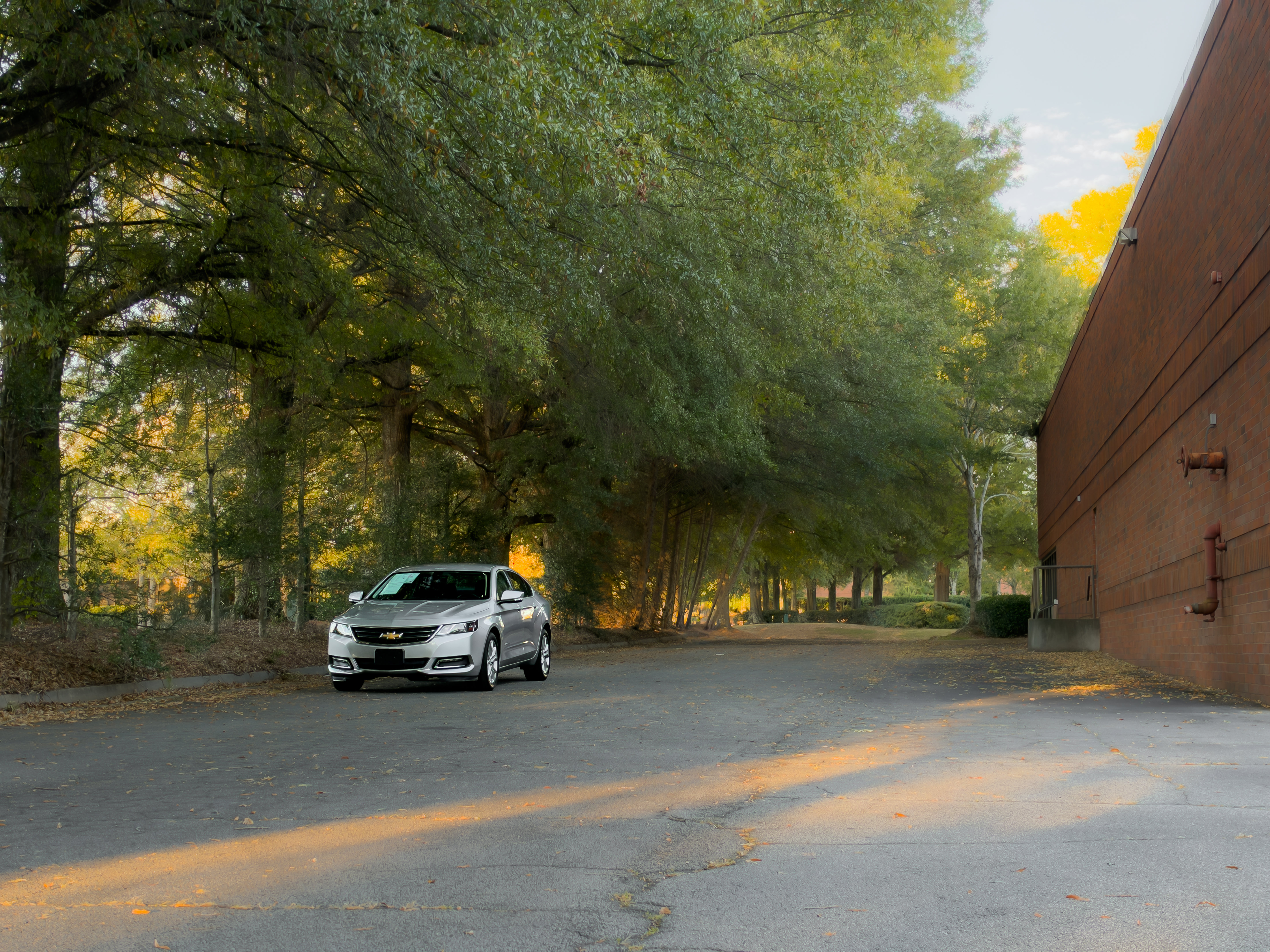 Used 2018 Chevrolet Impala LT FWD image 37