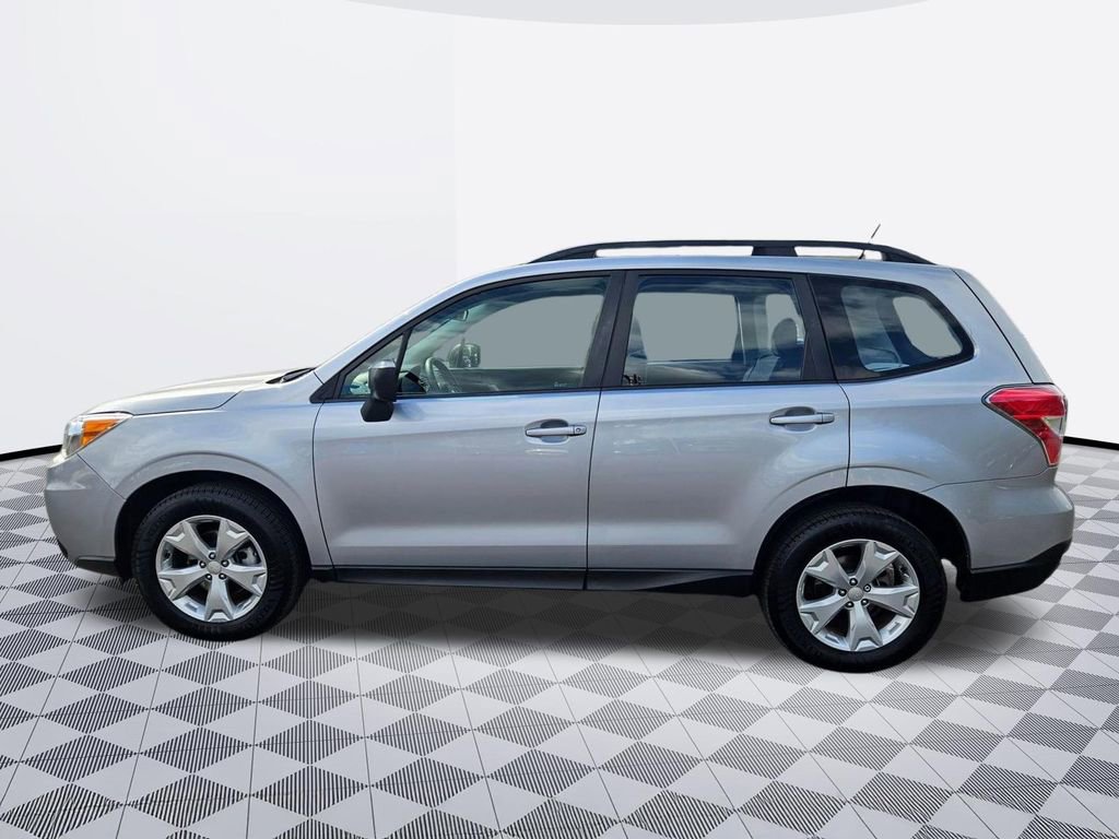 Used 2015 Subaru Forester 2.5i w/ Alloy Wheel Package AWD/4WD image 3