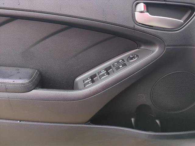 Used 2018 Kia Forte LX w/ LX Popular Package FWD image 11