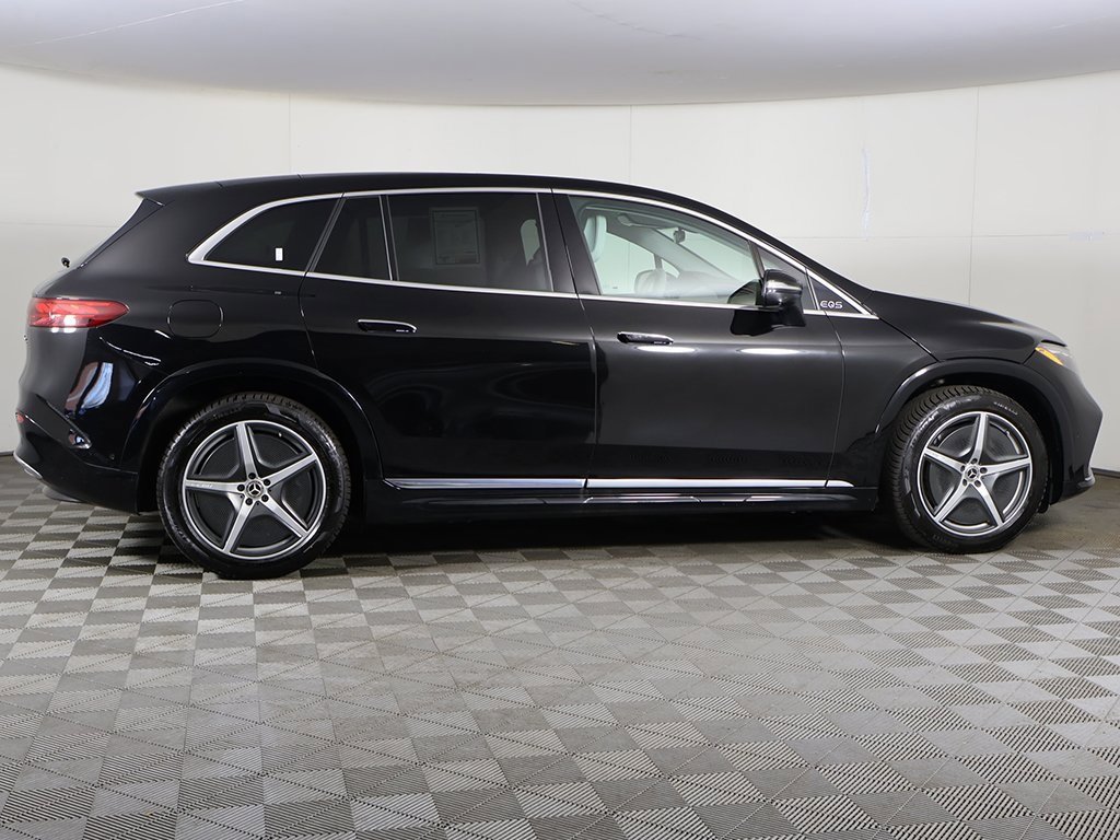 Used 2023 Mercedes-Benz EQS 580 4MATIC SUV image 18