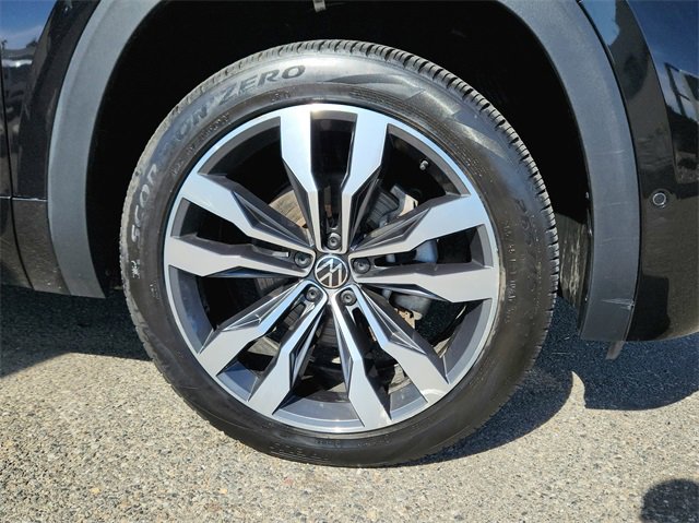 Used 2022 Volkswagen Atlas Cross Sport SEL Premium R-Line image 9