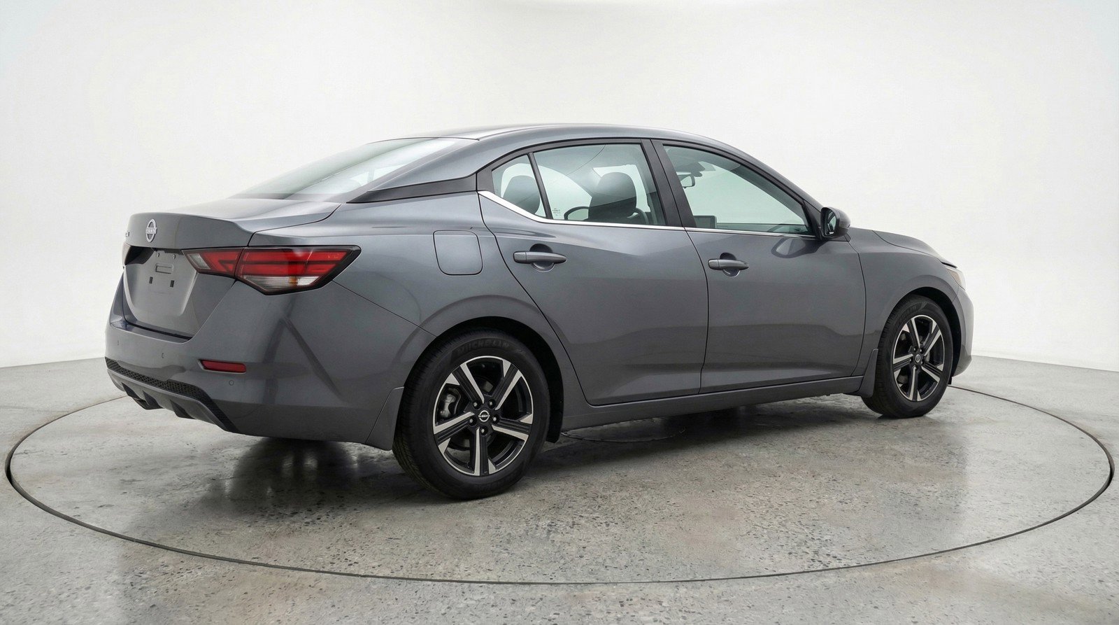Used 2025 Nissan Sentra SV FWD image 7