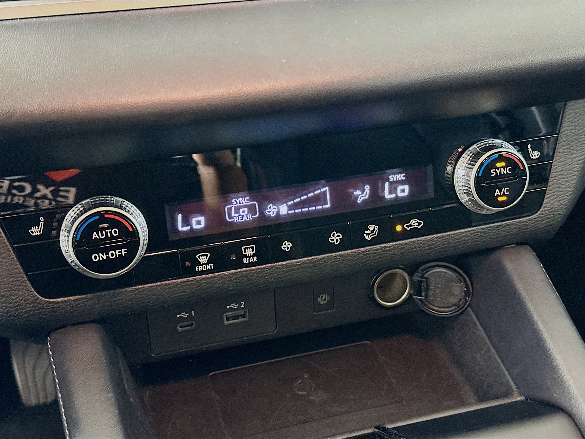 Used 2024 Mitsubishi Outlander SE image 24