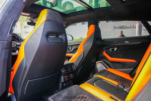 Used 2022 Lamborghini Urus image 43