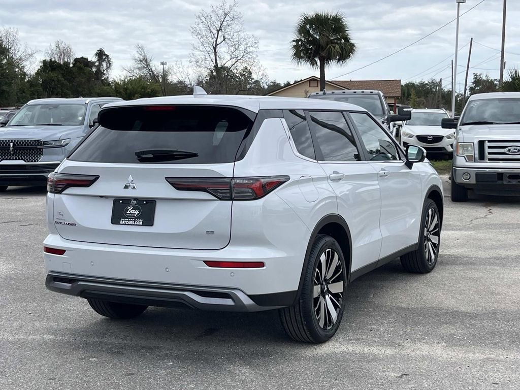 New 2026 Mitsubishi Outlander SE image 5