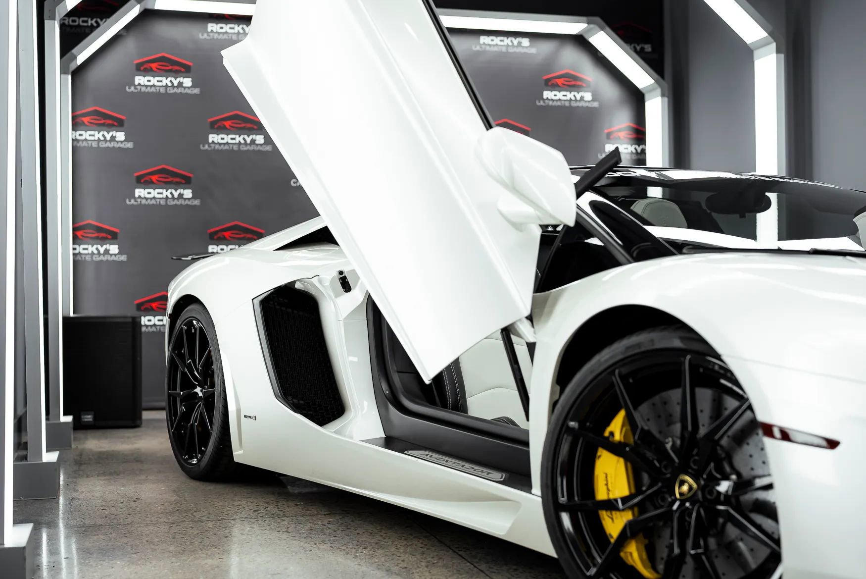 Used 2016 Lamborghini Aventador LP 700-4 image 55