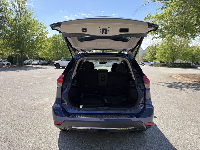 Used 2019 Nissan Rogue SV w/ Premium Package FWD image 26