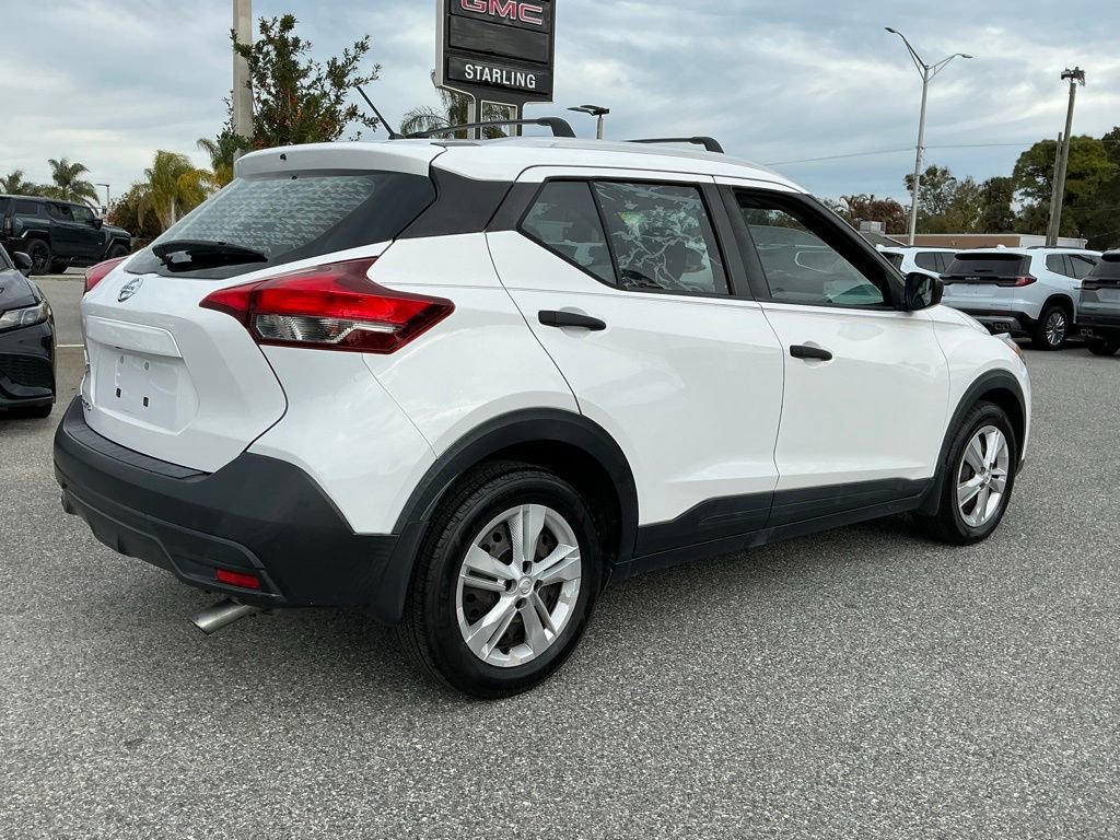 Used 2019 Nissan Kicks S w/ Exterior Package image 12