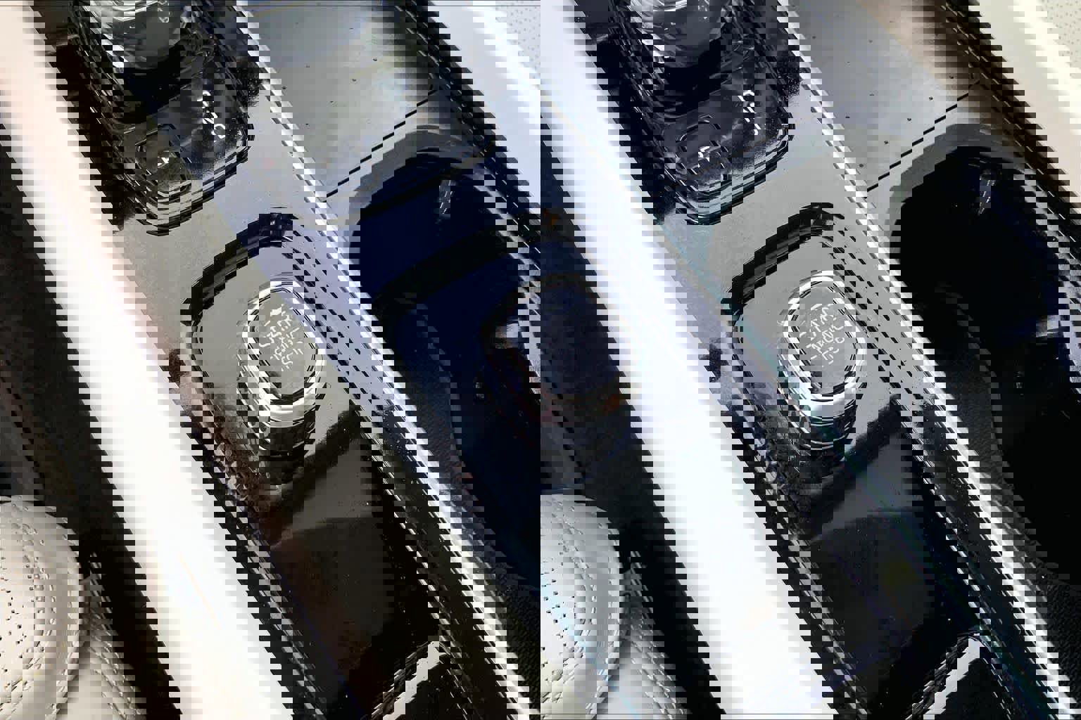 Used 2022 Volvo XC60 B5 Inscription w/ Advanced Package image 31