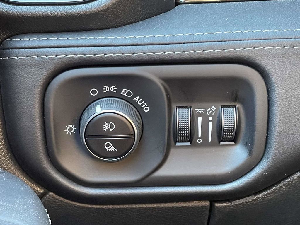 New 2026 RAM 3500 Limited image 29