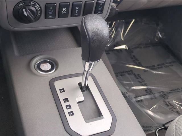 Used 2020 Nissan Frontier SV AWD/4WD image 12