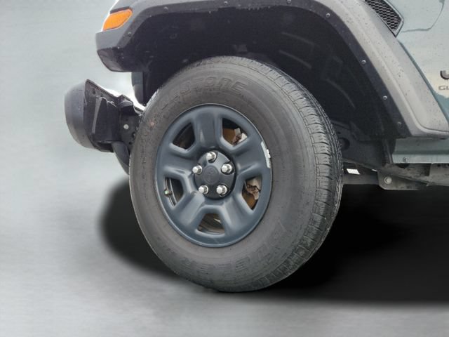 Used 2024 Jeep Gladiator Sport AWD/4WD image 38