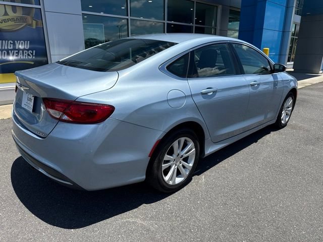 Used 2015 Chrysler 200 Limited FWD image 6