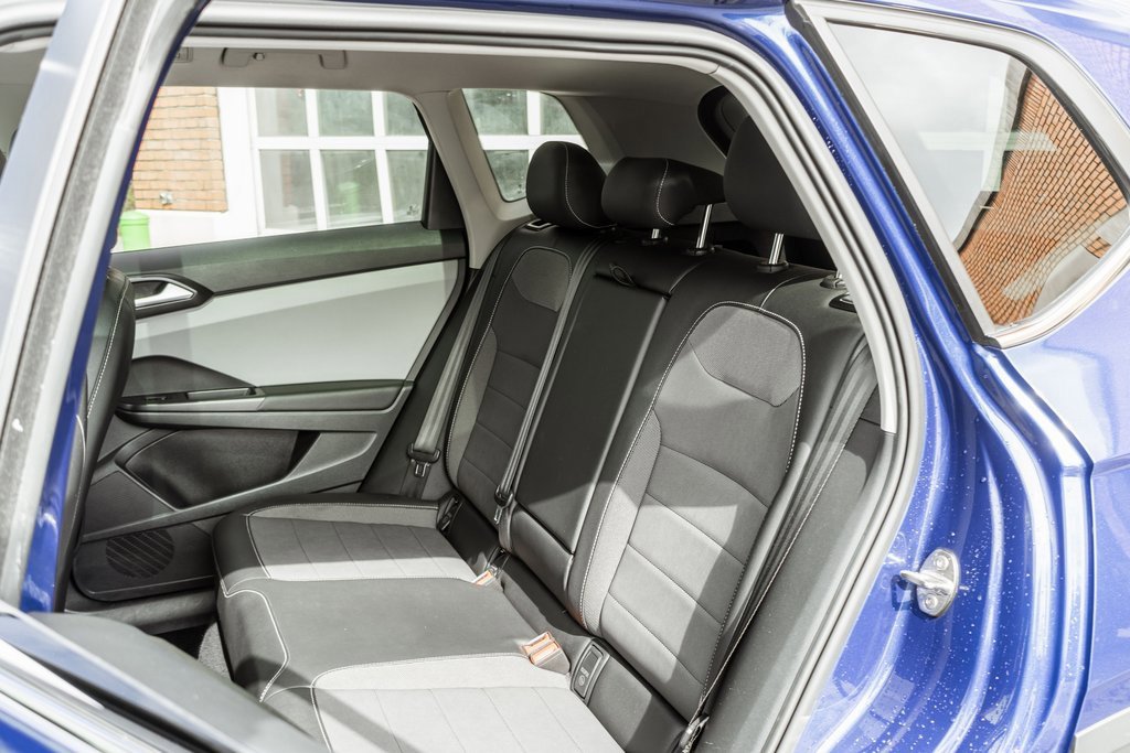 Used 2022 Volkswagen Taos SE image 25