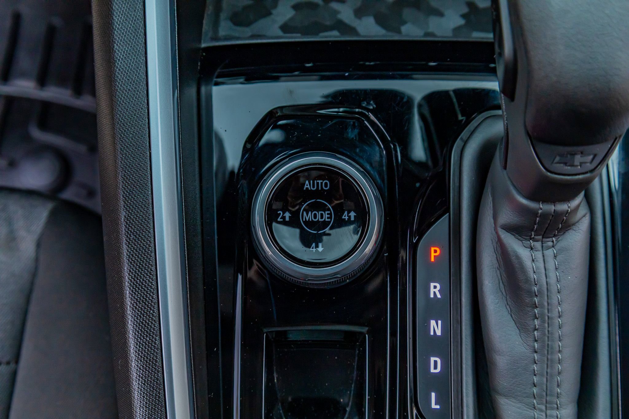 Used 2023 Chevrolet Colorado Trail Boss w/ Technology Package AWD/4WD image 27