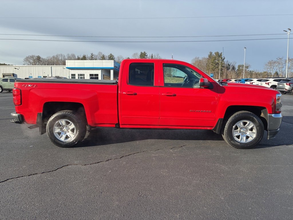 Used 2018 Chevrolet Silverado 1500 LT w/ All Star Edition image 9
