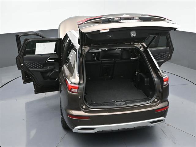 Used 2023 Mitsubishi Outlander SEL AWD/4WD image 52