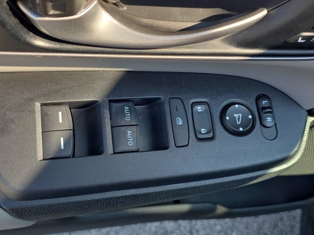 Used 2020 Honda CR-V Touring image 20