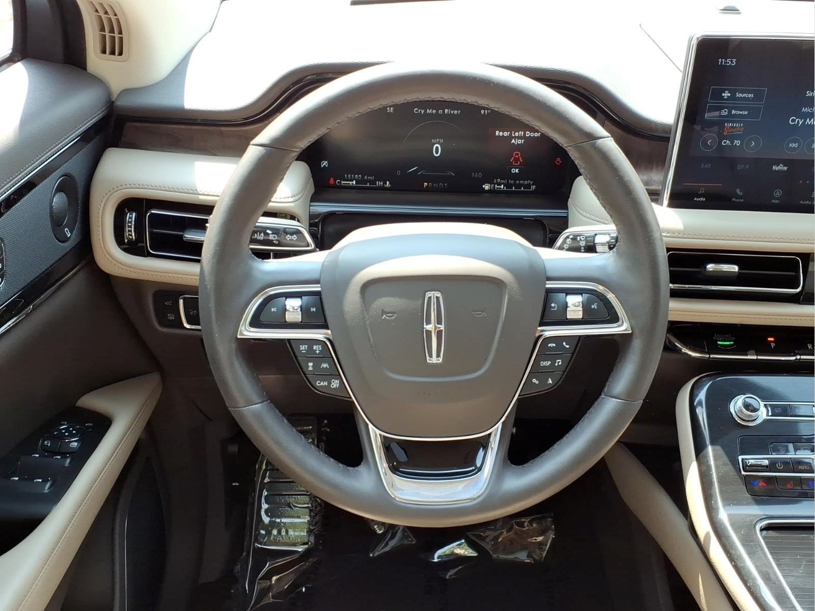 Used 2023 Lincoln Nautilus Reserve w/ Equipment Group 201A AWD/4WD image 12