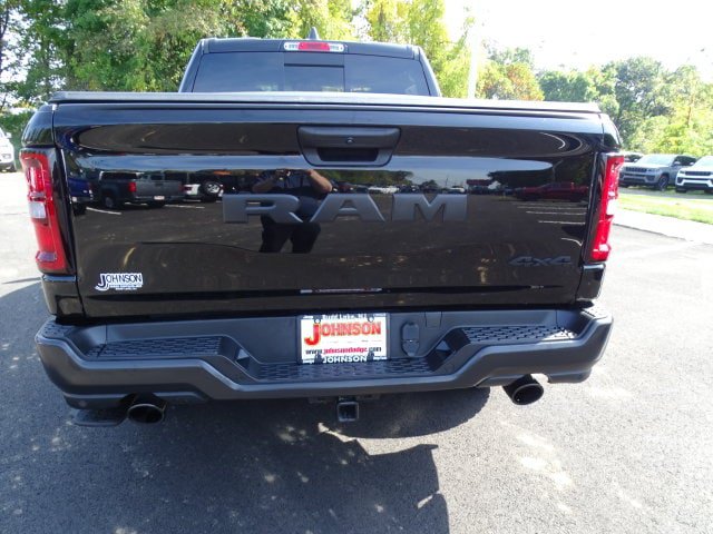 Used 2025 RAM 1500 Warlock AWD/4WD image 17