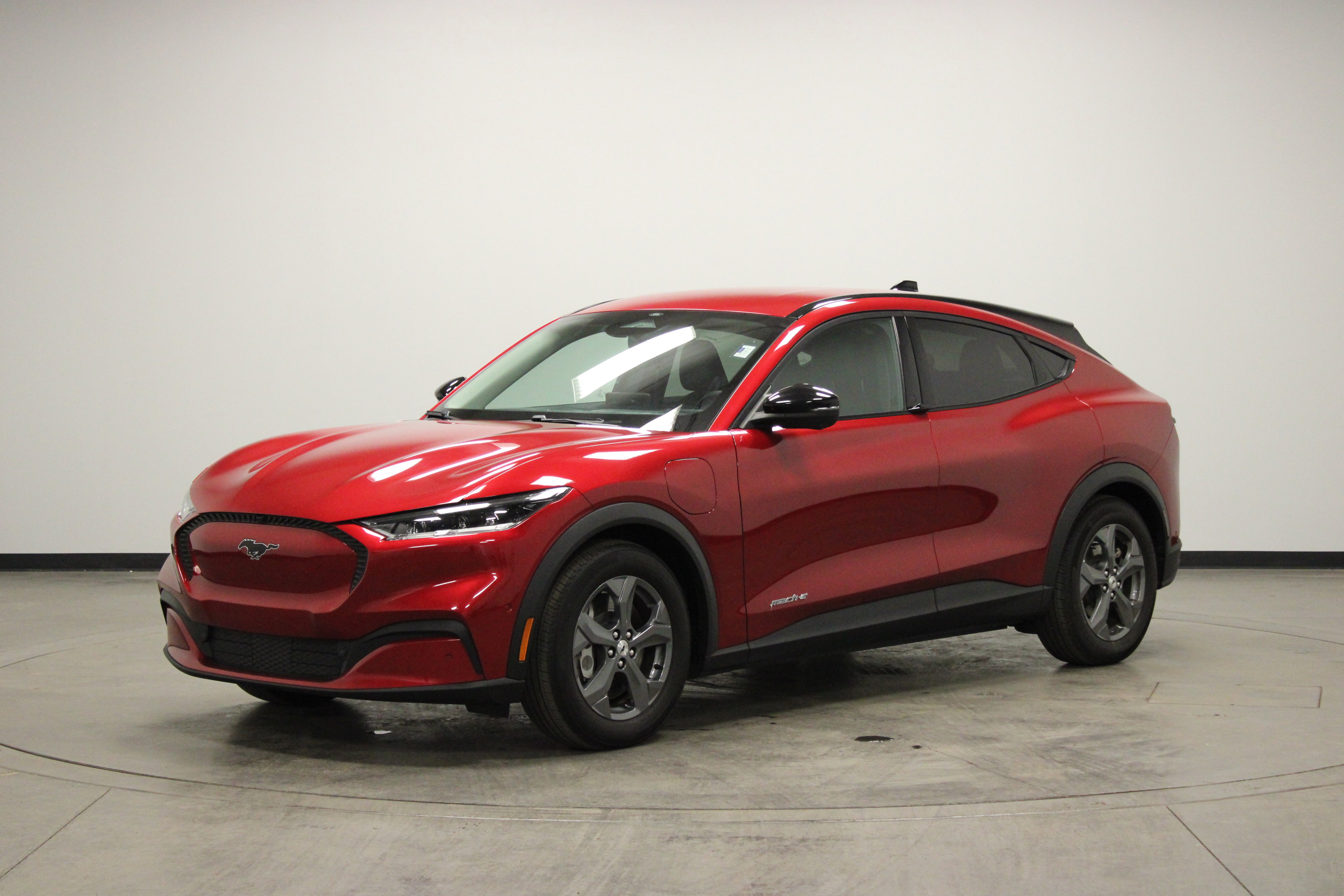 Used 2023 Ford Mustang Mach-E Select image 5