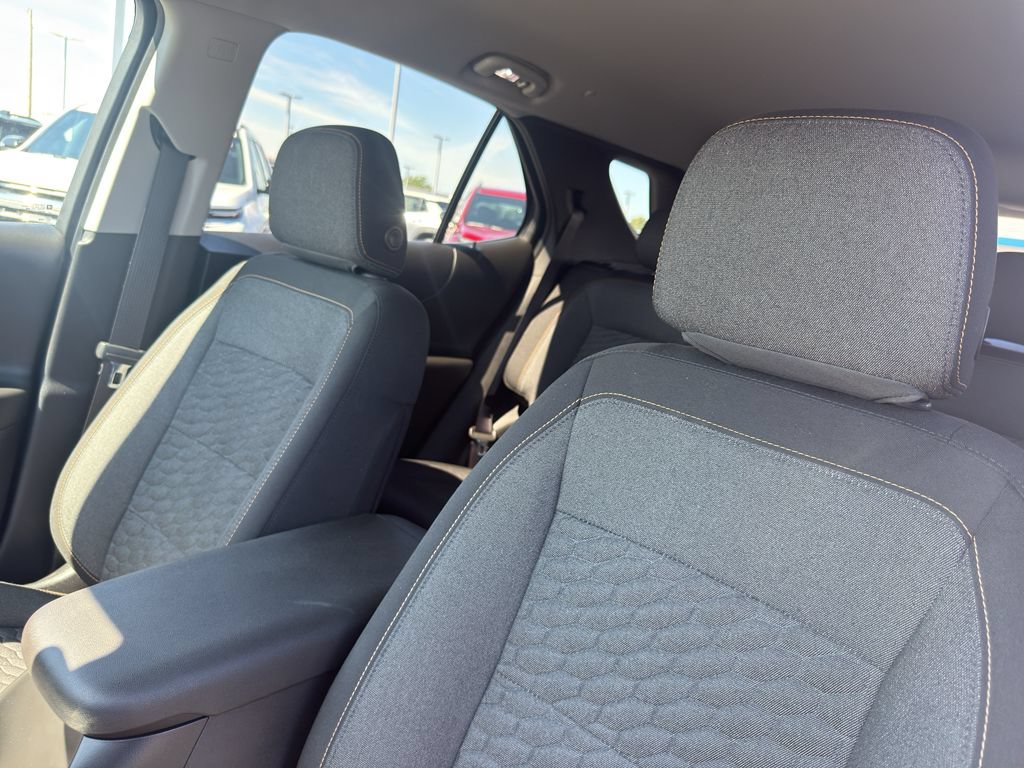 Used 2020 Chevrolet Equinox LT AWD/4WD image 27