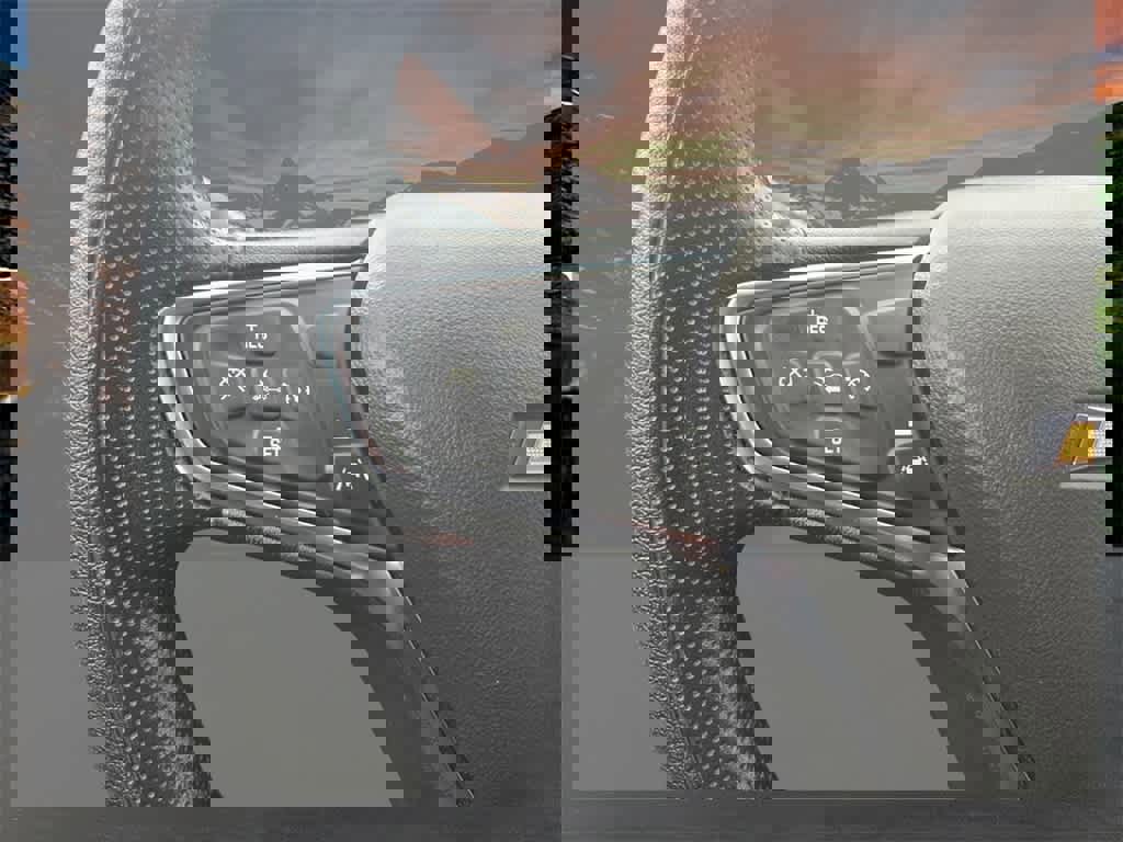 Used 2023 Chevrolet Malibu LT image 8