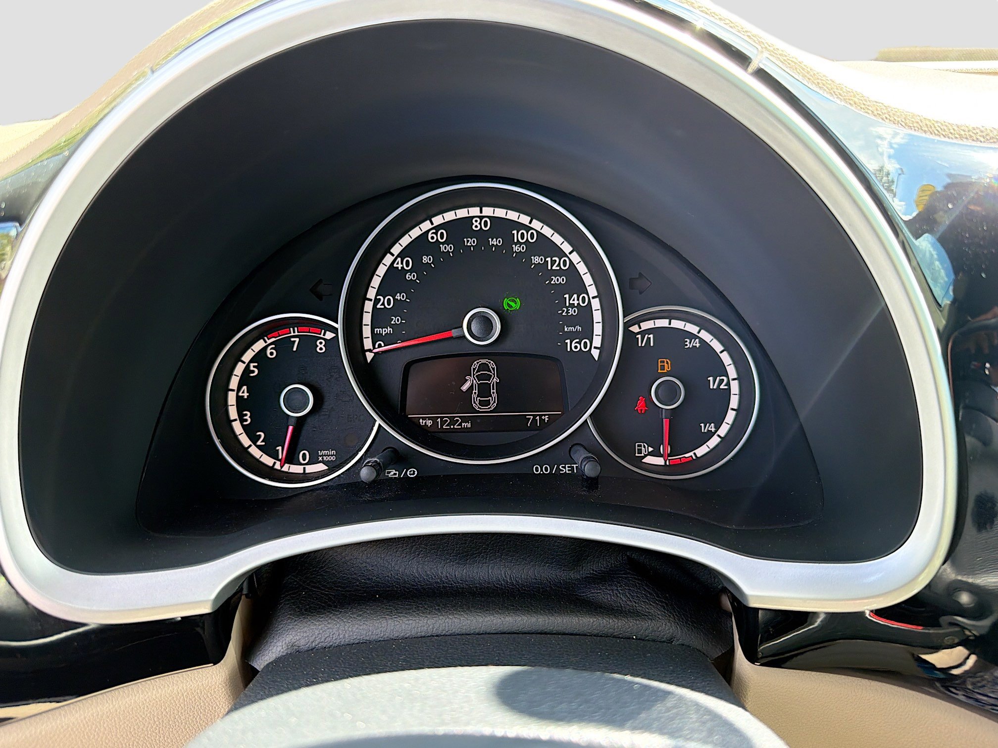 Used 2014 Volkswagen Beetle 2.5 image 31