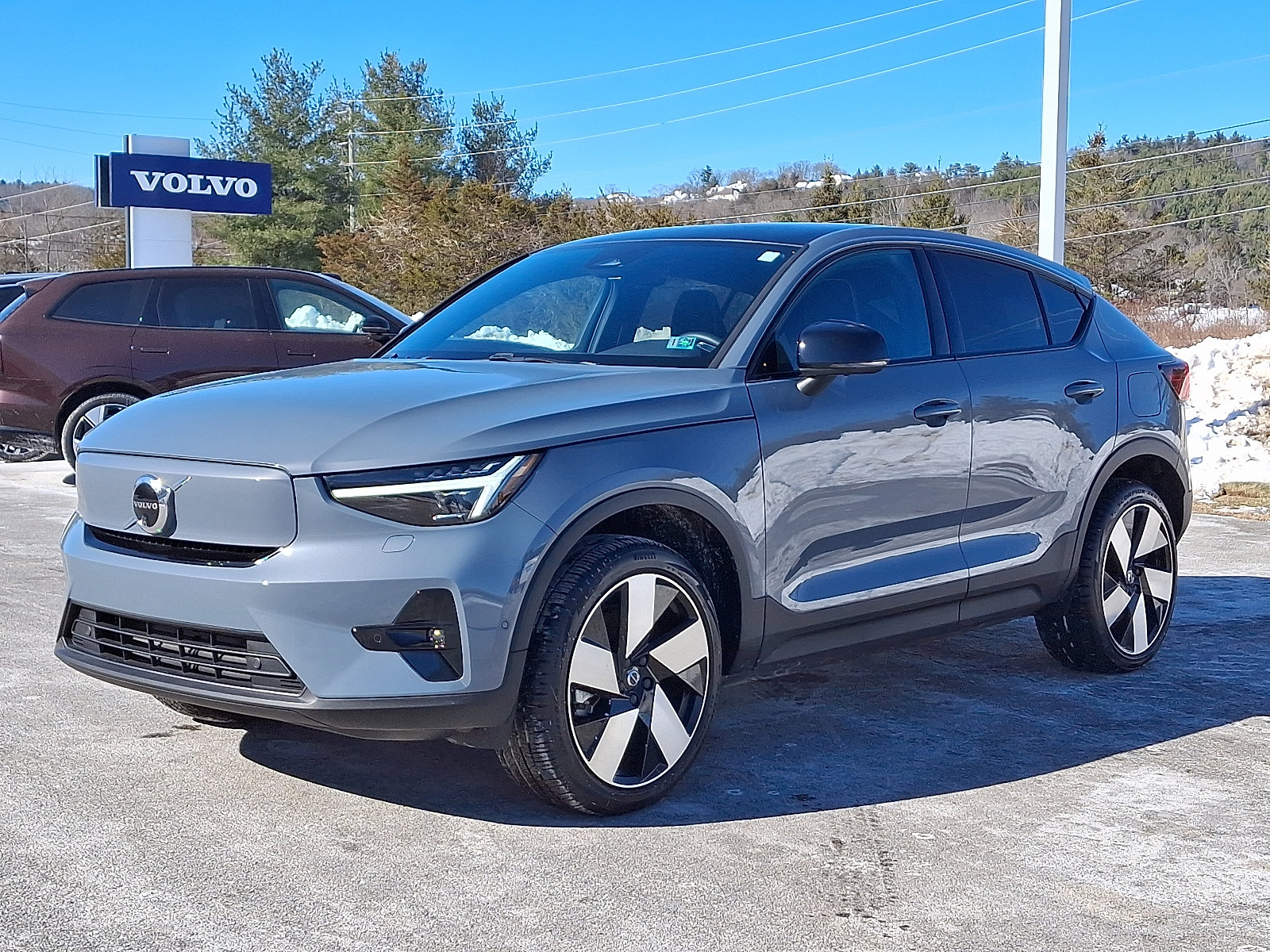 Certified 2023 Volvo C40 P8 Recharge Ultimate image 3