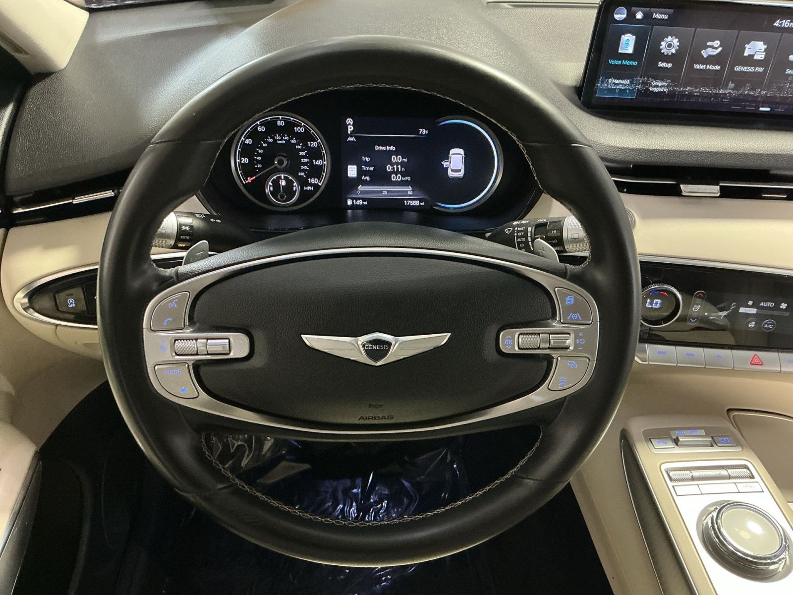 Used 2023 Genesis GV70 2.5T w/ Select Package AWD/4WD image 17