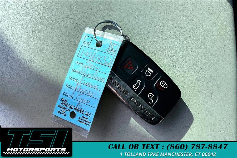 Used 2014 Land Rover Range Rover Evoque Prestige image 11