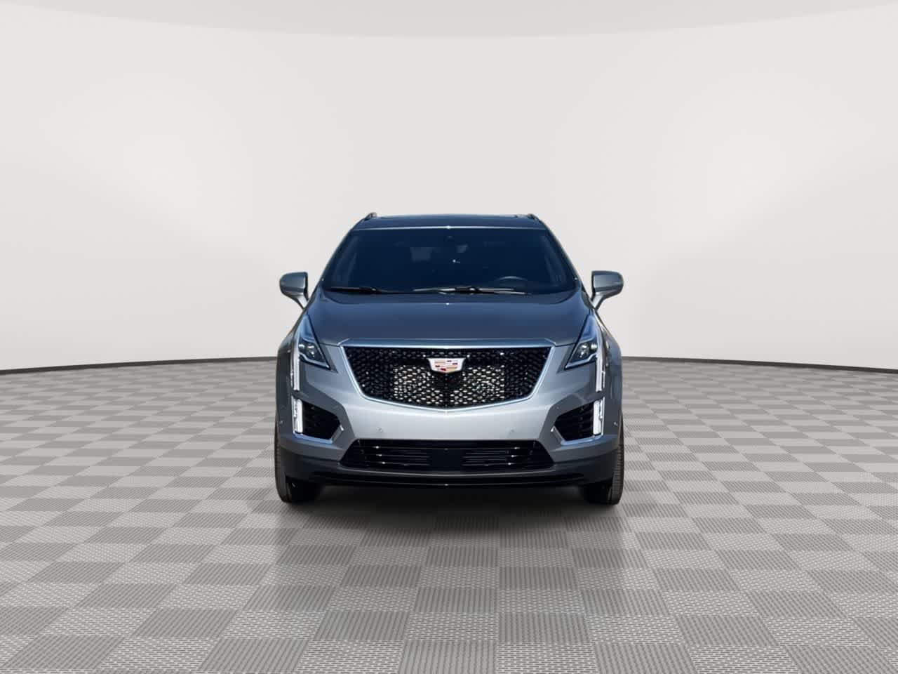 Used 2024 Cadillac XT5 Sportv w/ Technology Package AWD/4WD image 3