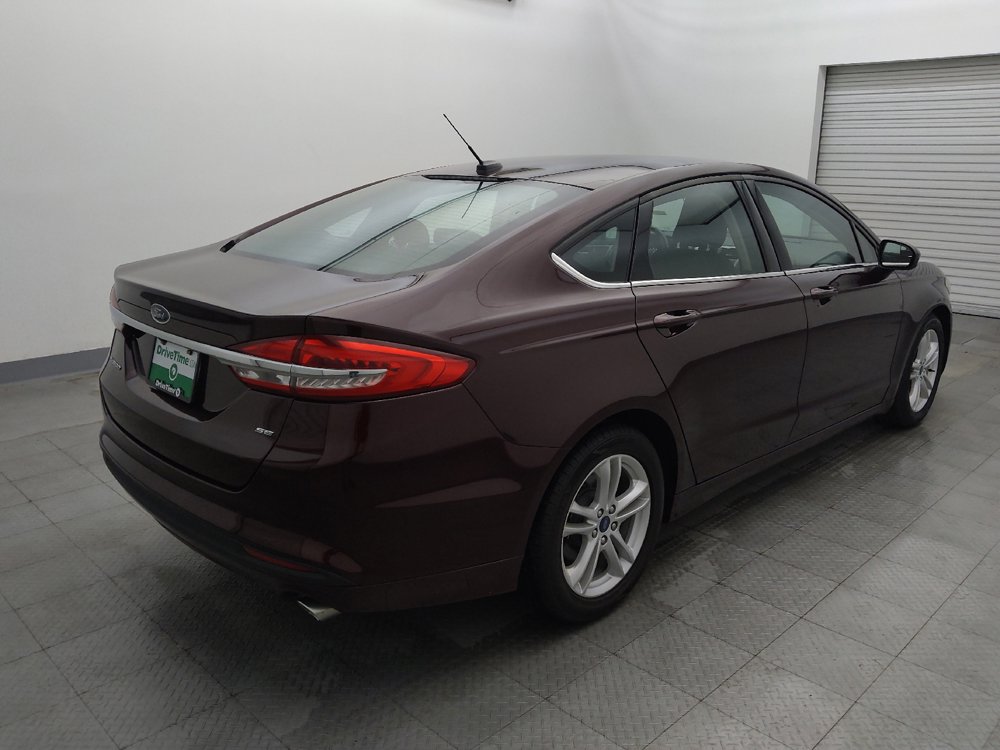 Used 2018 Ford Fusion SE FWD image 9