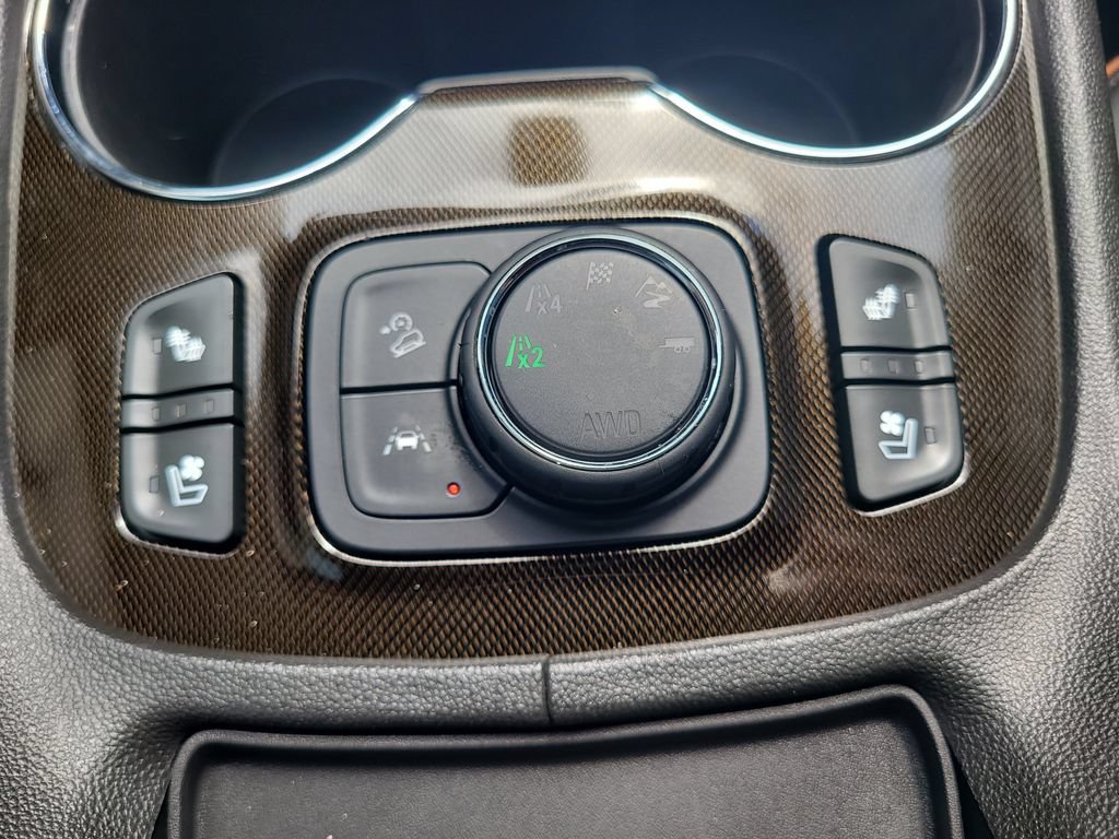 Used 2023 GMC Acadia AT4 w/ Technology Package AWD/4WD image 33