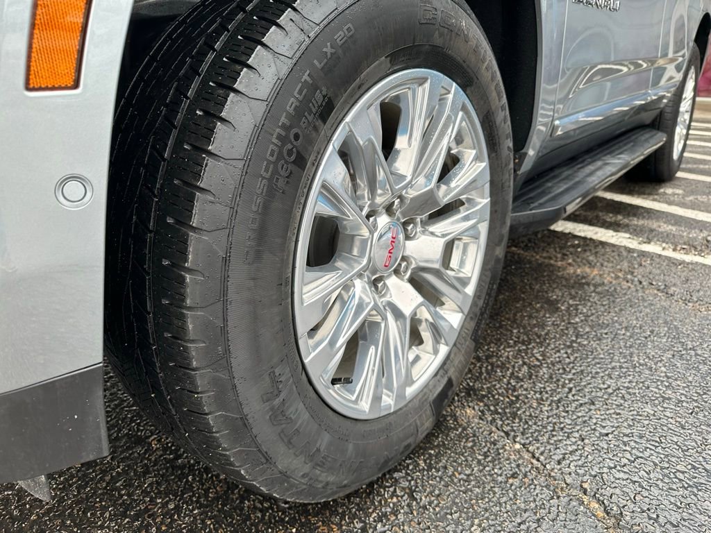 Certified 2025 GMC Yukon Denali image 10