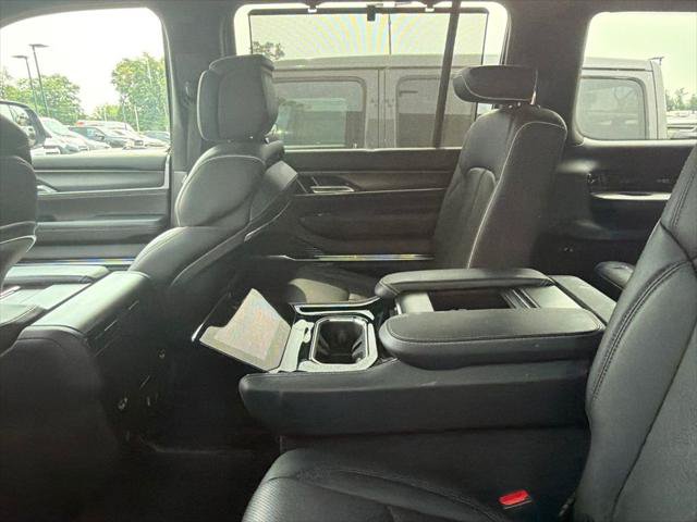 Certified 2025 Jeep Grand Wagoneer L Series II Obsidian w/ Quick Order Packagew 28T AWD/4WD image 9