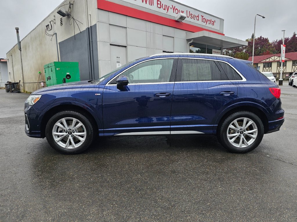 Used 2024 Audi Q3 2.0T Premium Plus w/ Premium Plus Package AWD/4WD image 1