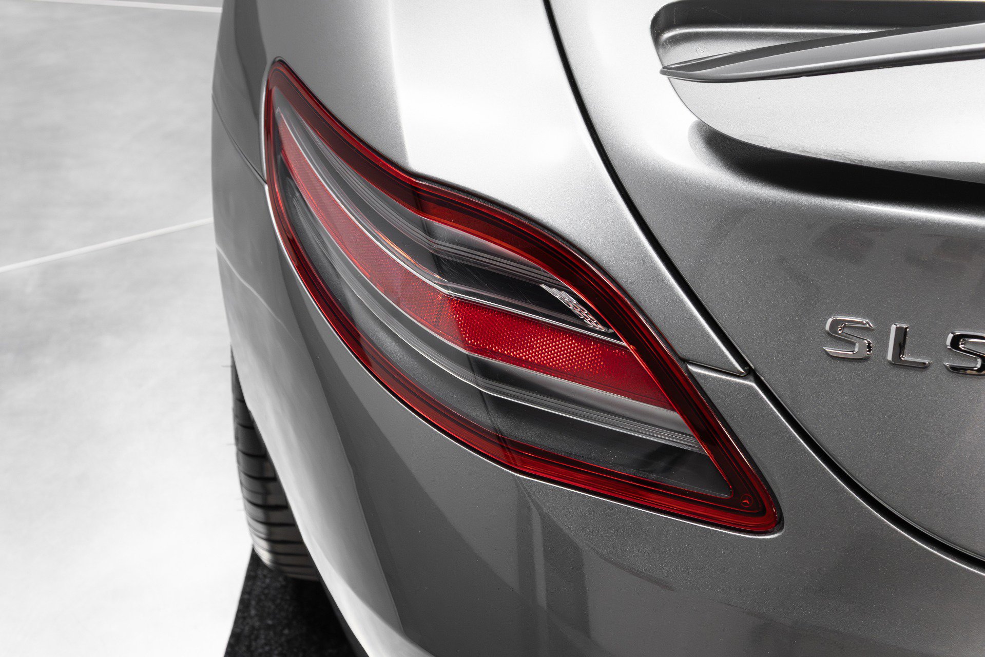 Used 2012 Mercedes-Benz SLS AMG Coupe image 47